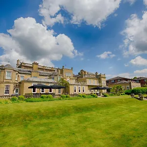 Western Chilworth Manor Отель